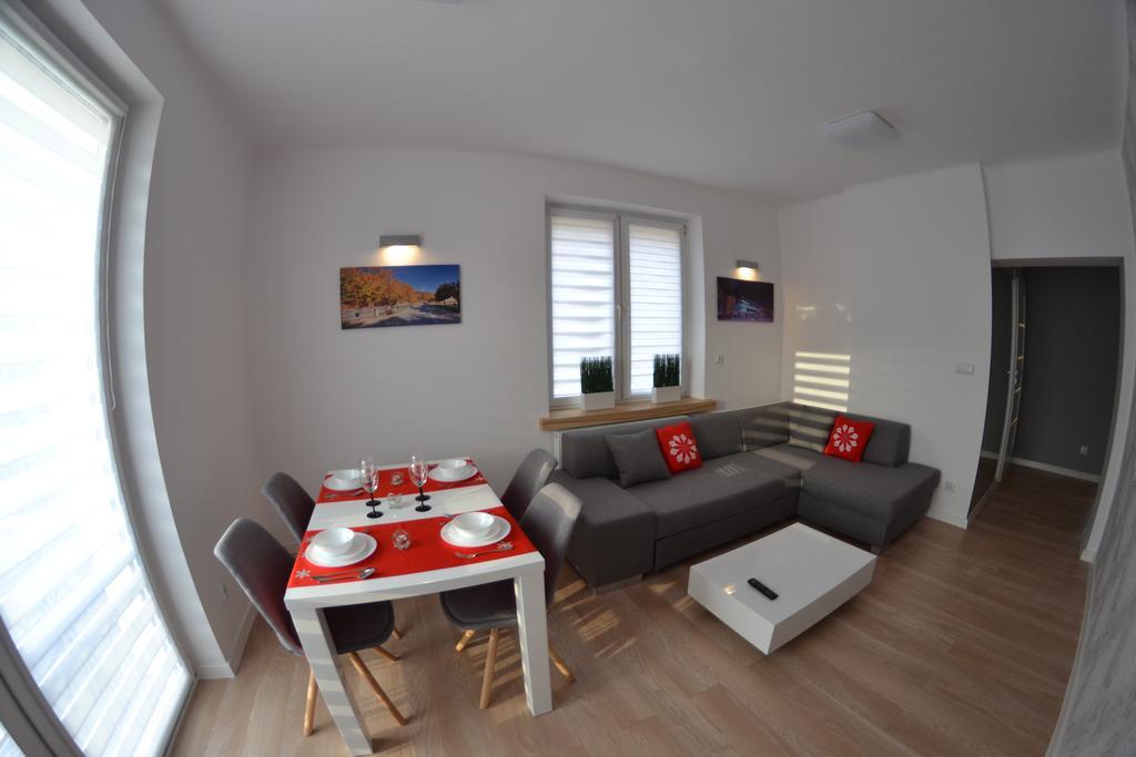 Apartament City Center Platinum Криница-Здруй Екстериор снимка